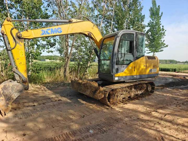 XCMG XE75D Excavator